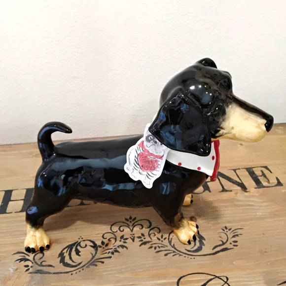 Blue Sky Dachshund - Picture 3 of 7